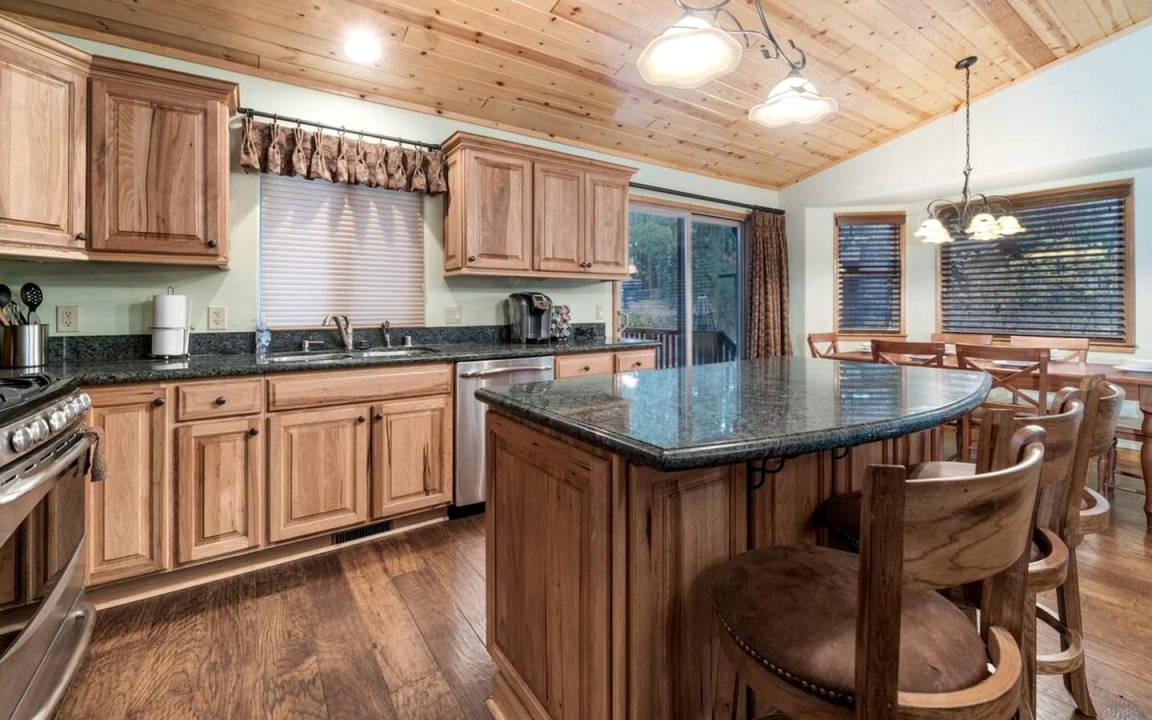 Photo of Kitchen in Summit Estates