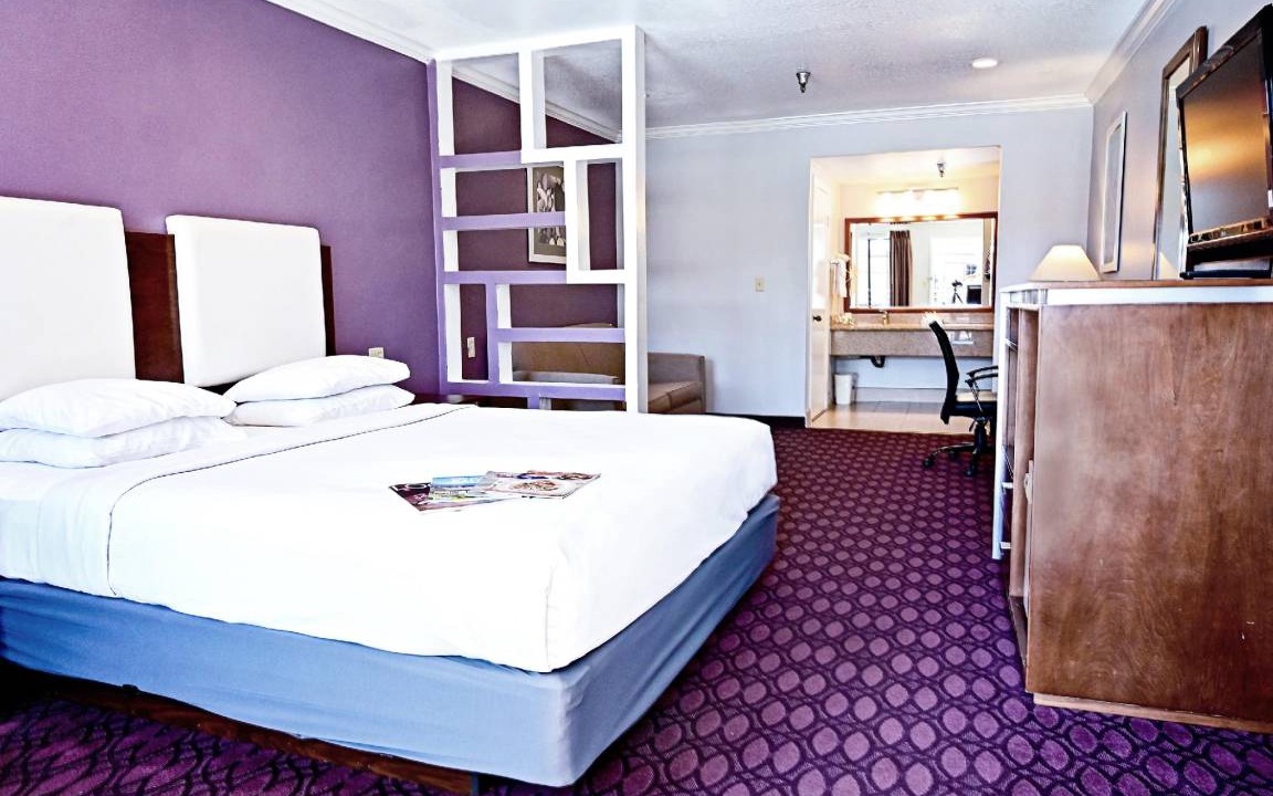 Photo of Bedroom in East Manhattan Beach
