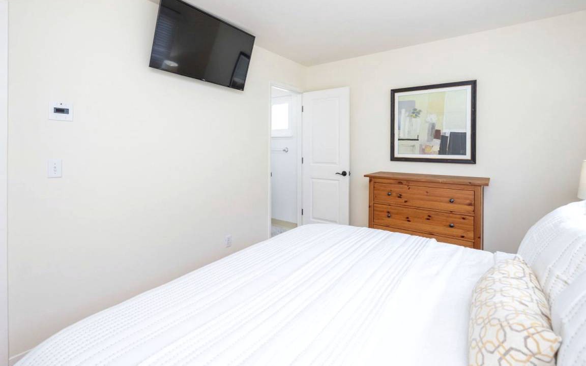 Photo of Bedroom in Linda Mar