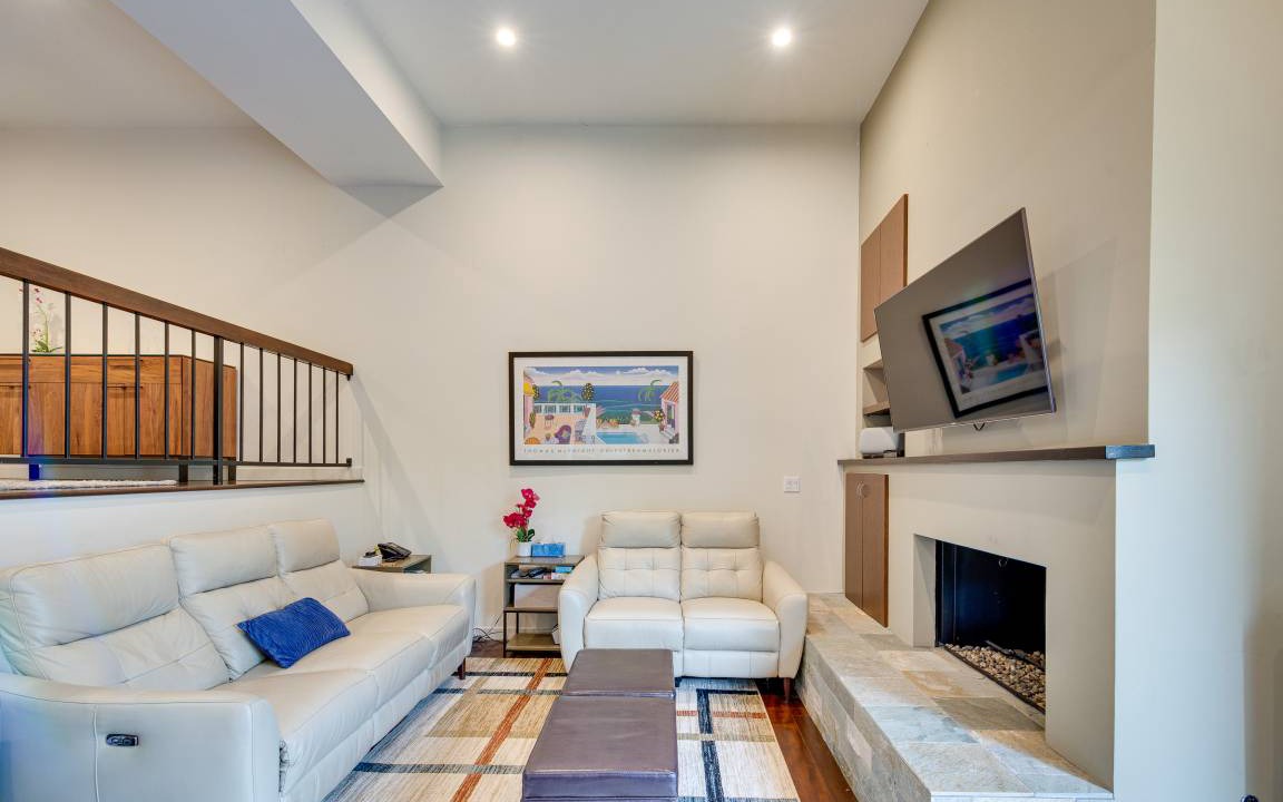 Photo of Livingroom in Beverly Hills