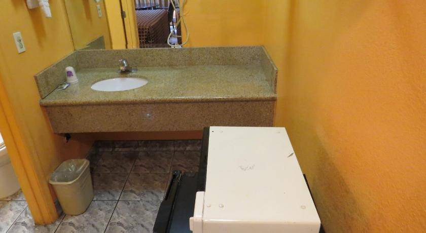 Photo of Bathroom in Southwest Anaheim