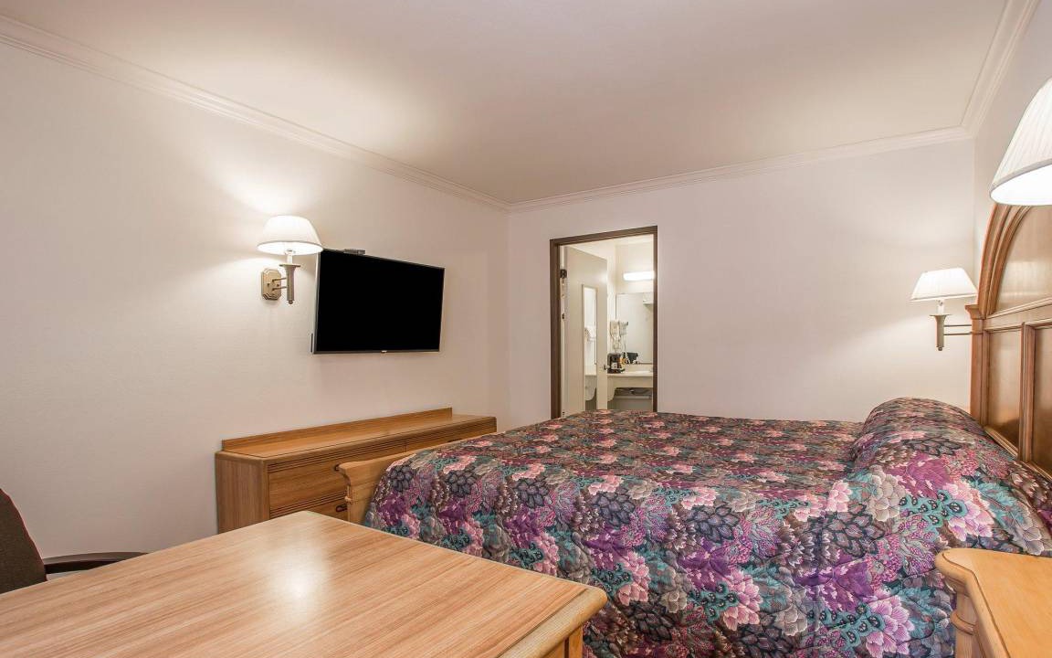 Photo of Bedroom in La Sierra