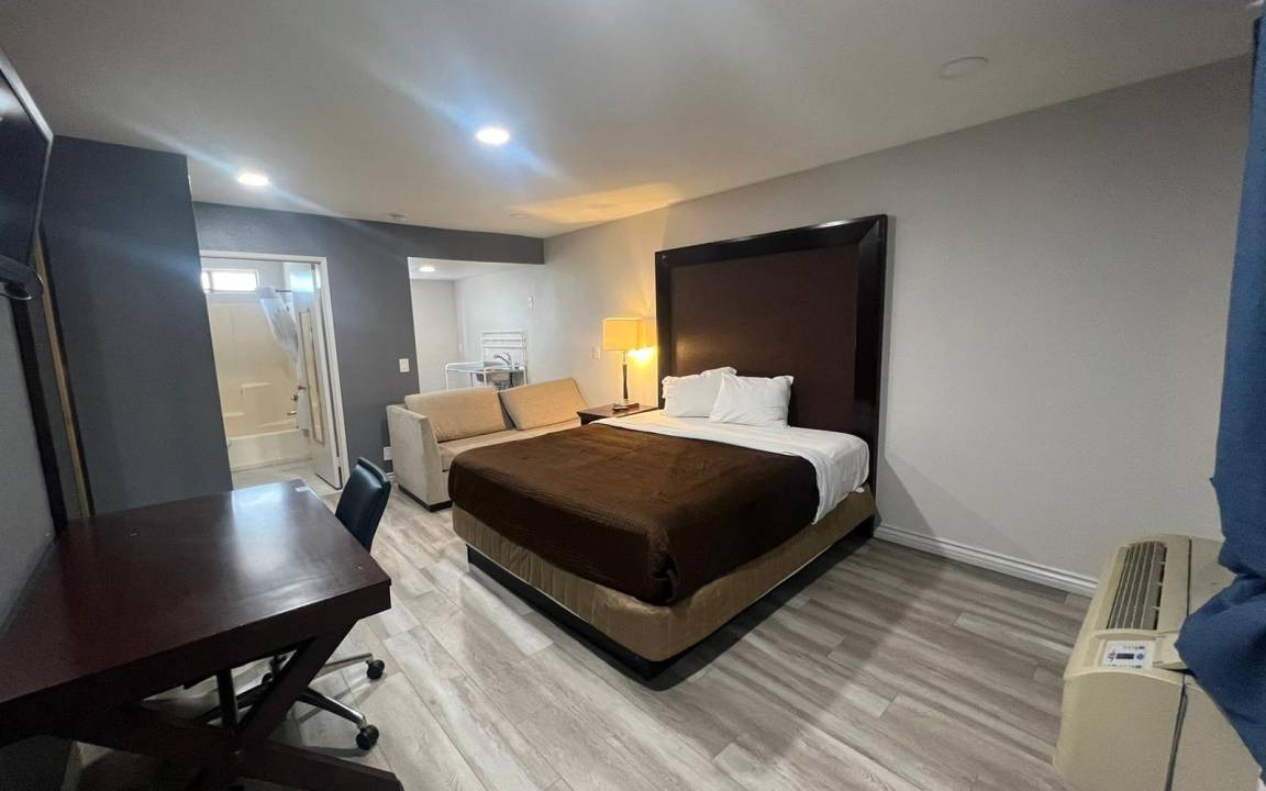 Photo of Bedroom in Sylmar