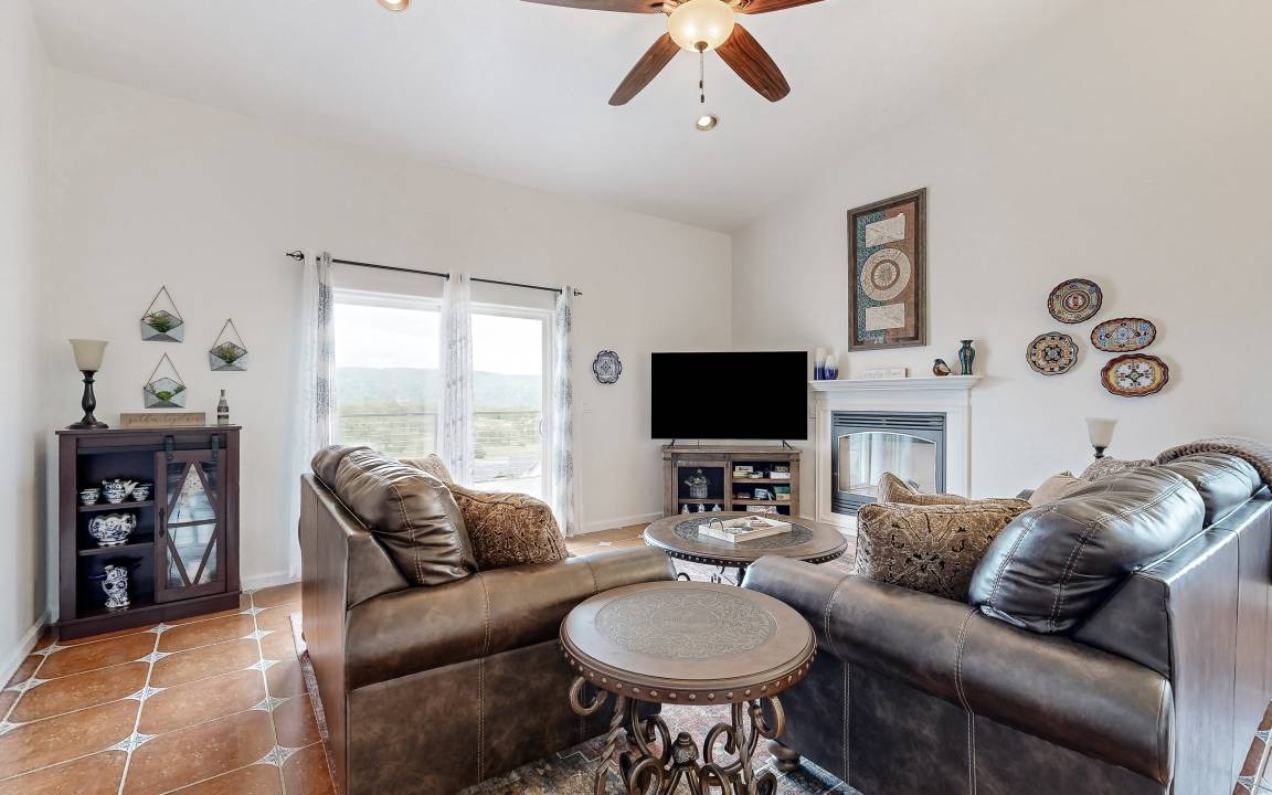 Photo of Livingroom in Copperopolis
