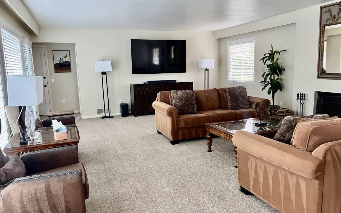 Photo of Livingroom in Carmel Point