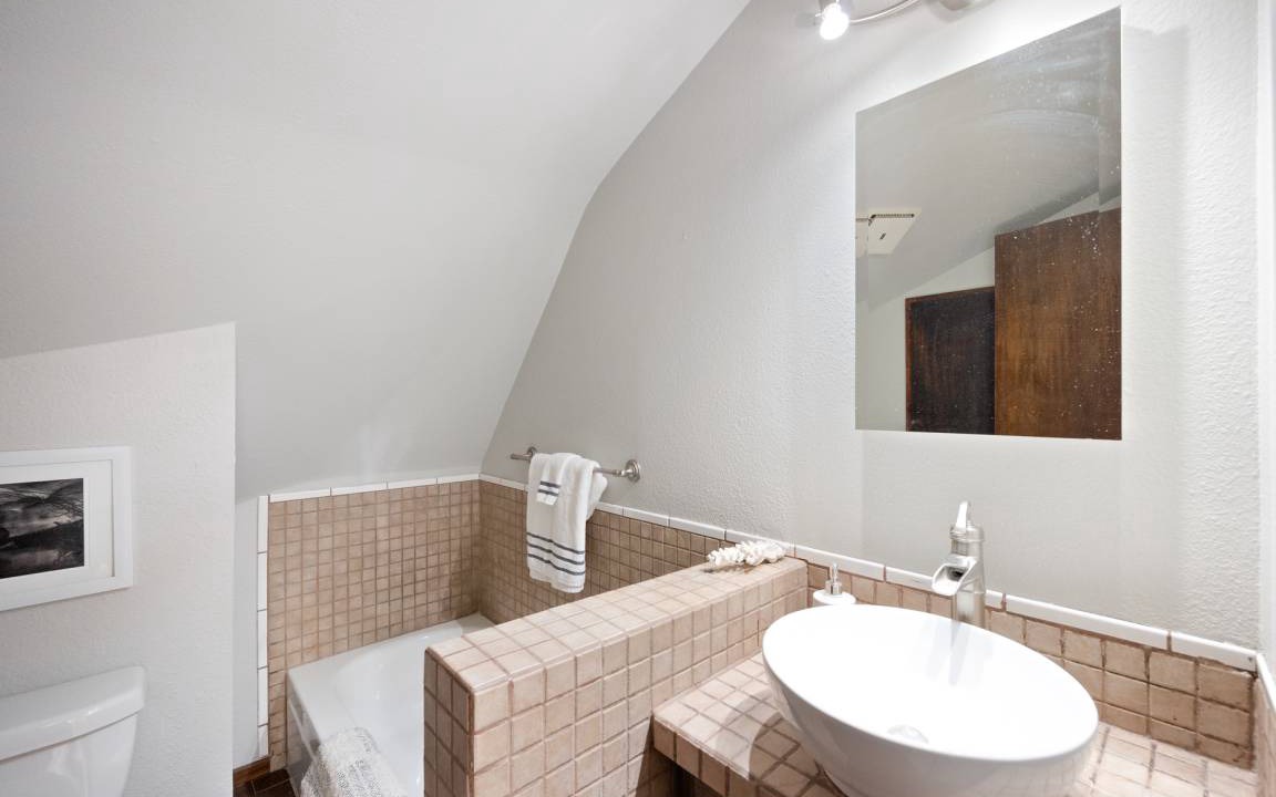 Photo of Bathroom in Landers