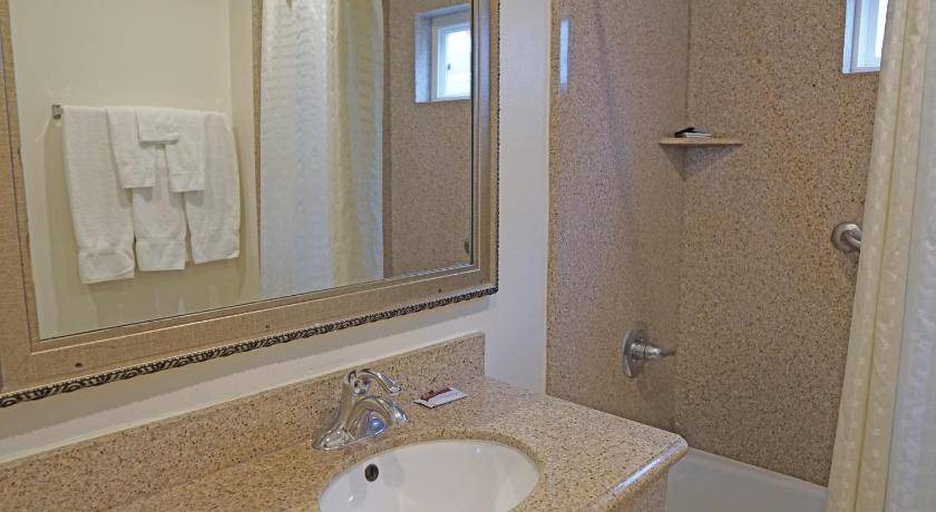 Photo of Bathroom in South Redondo