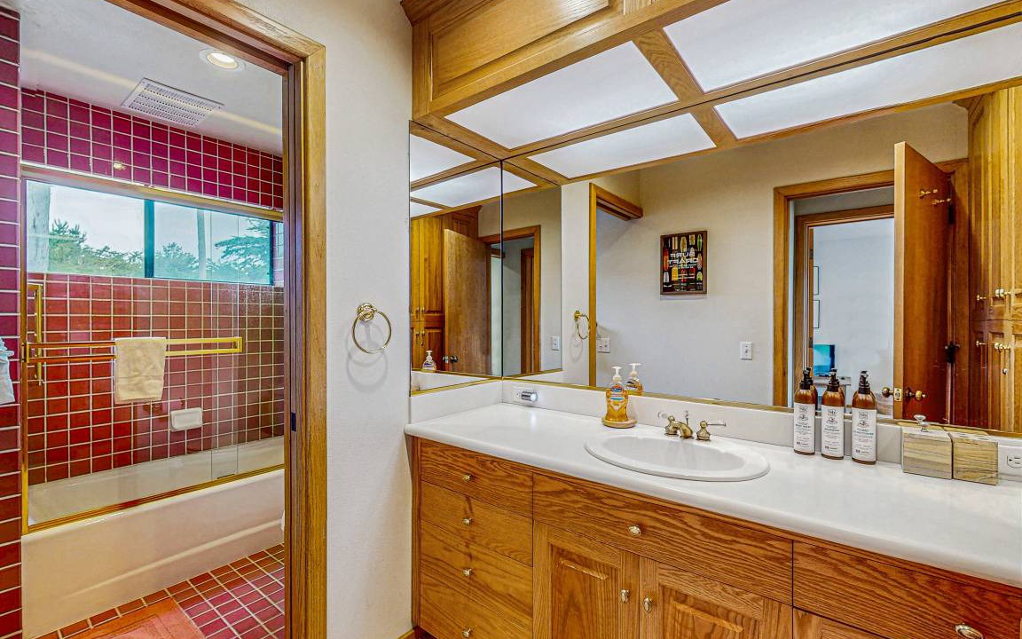 Photo of Bathroom in Sea Ranch