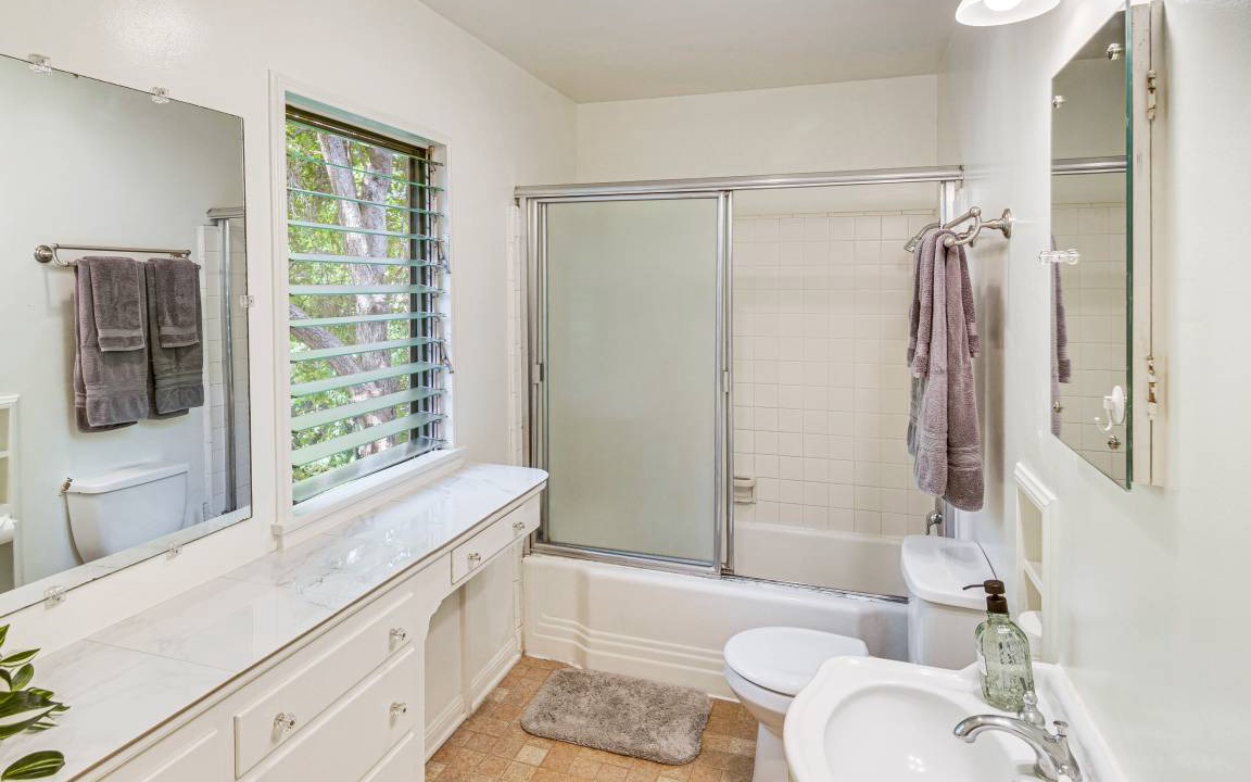 Photo of Bathroom in South Pasadena