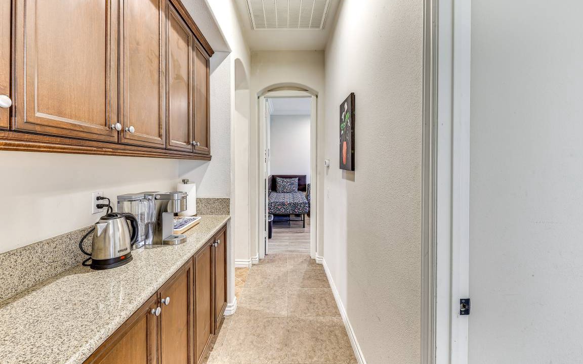 Photo of Kitchen in Alessandro Heights