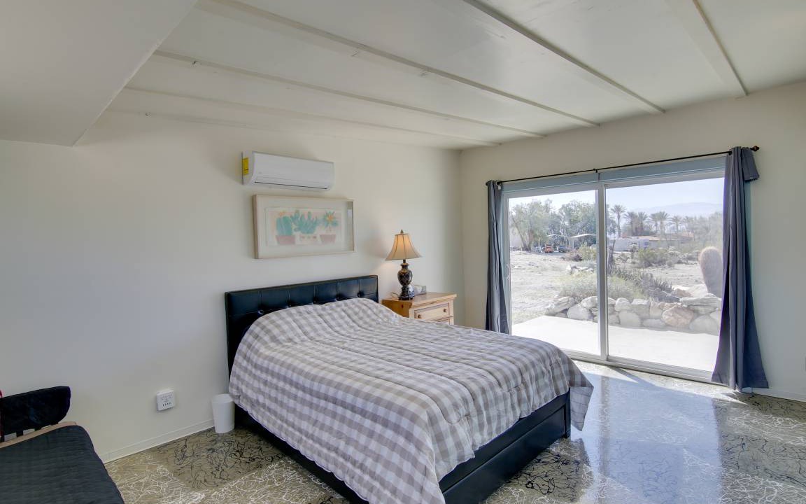 Photo of Bedroom in Desert Hot Springs