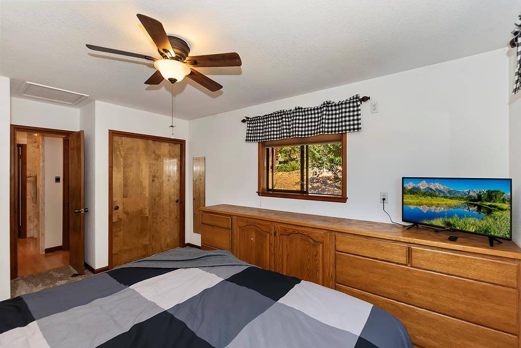 Photo of Bedroom in Fawnskin