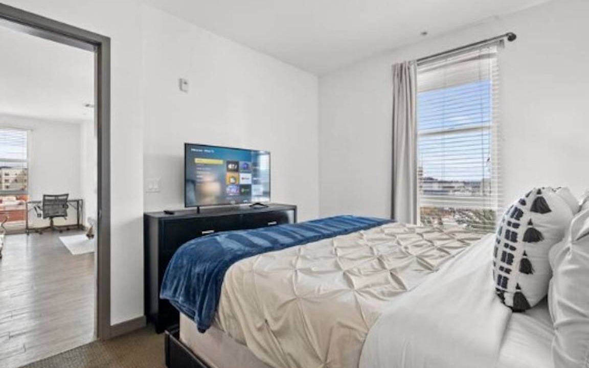 Photo of Bedroom in Downtown