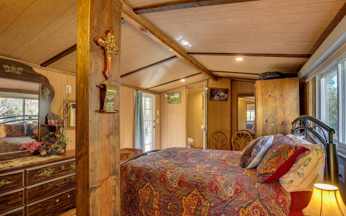 Photo of Bedroom in Morongo Valley
