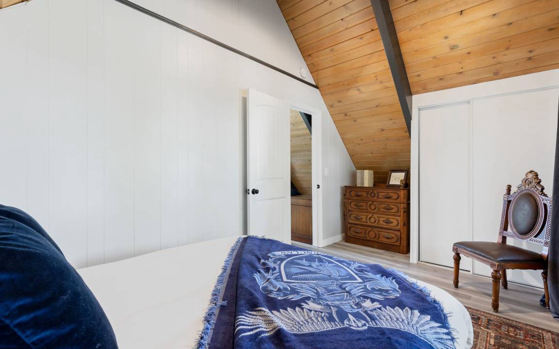 Photo of Bedroom in Crestline