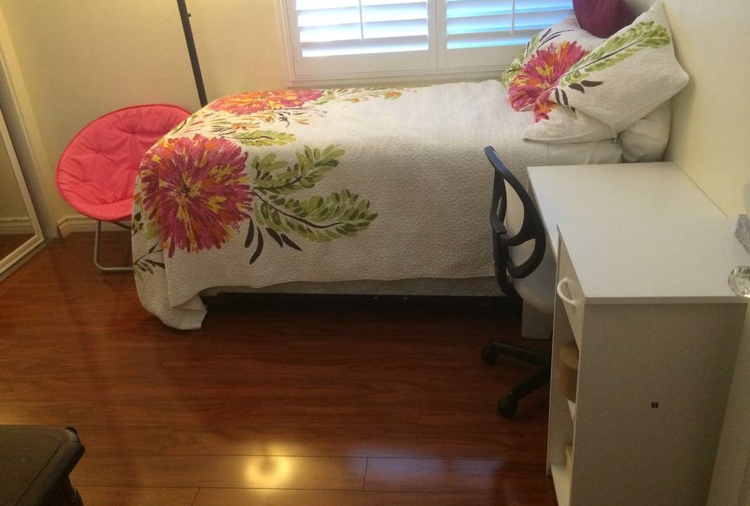 Photo of Bedroom in Agua Dulce