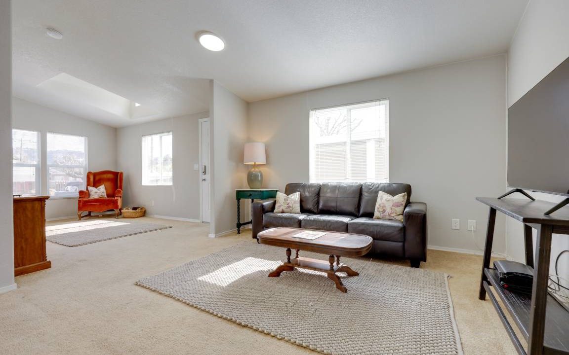 Photo of Livingroom in Oak View