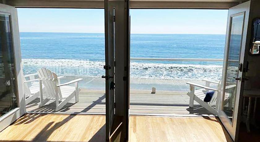 Photo of Others in Eastern Malibu