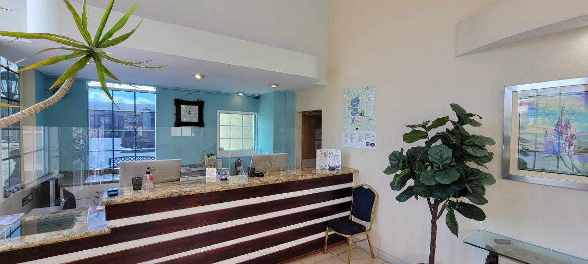 Photo of Livingroom in Anaheim Resort