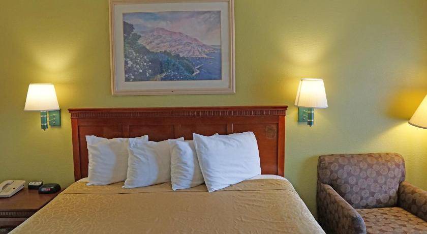 Photo of Bedroom in South Redondo