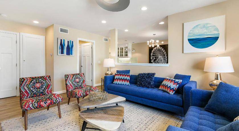 Photo of Livingroom in Hermosa Village