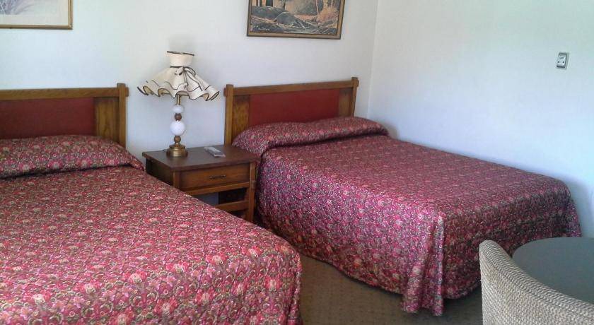 Photo of Bedroom in Boron