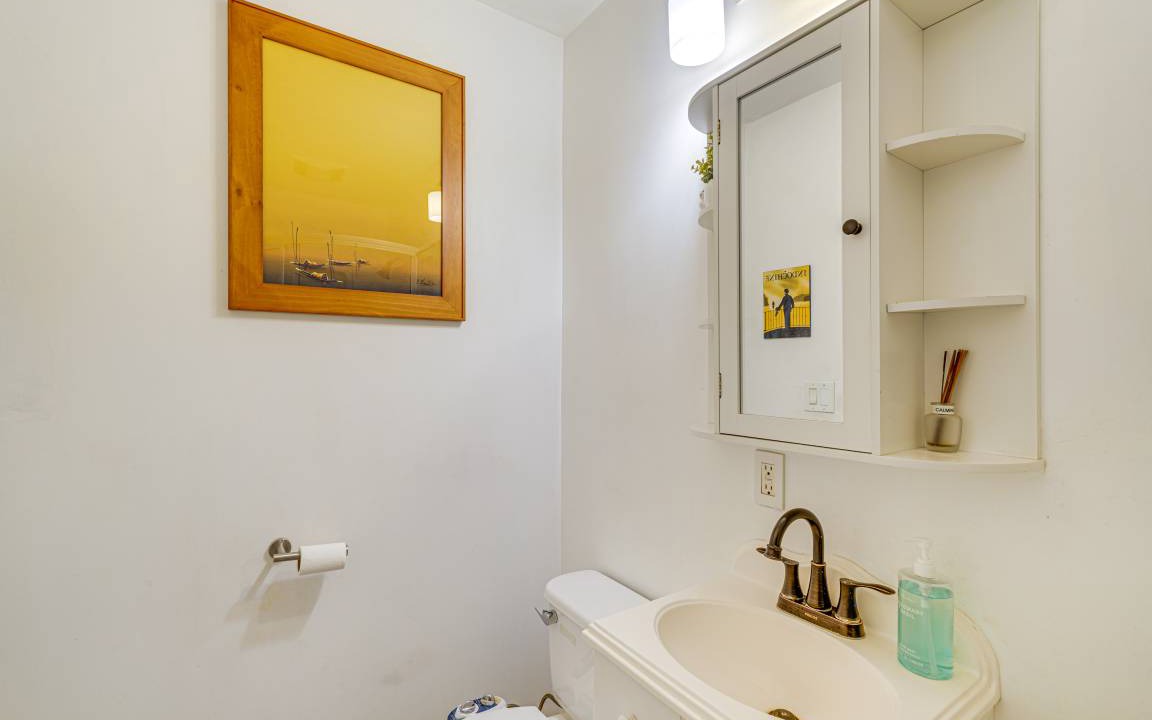 Photo of Bathroom in West Mesa