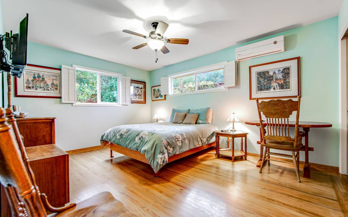 Photo of Bedroom in Santa Rosa