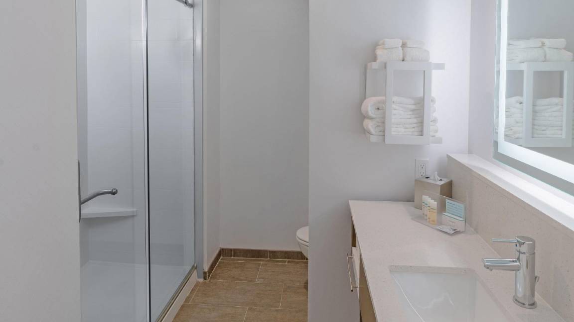 Photo of Bathroom in Downtown Riverside
