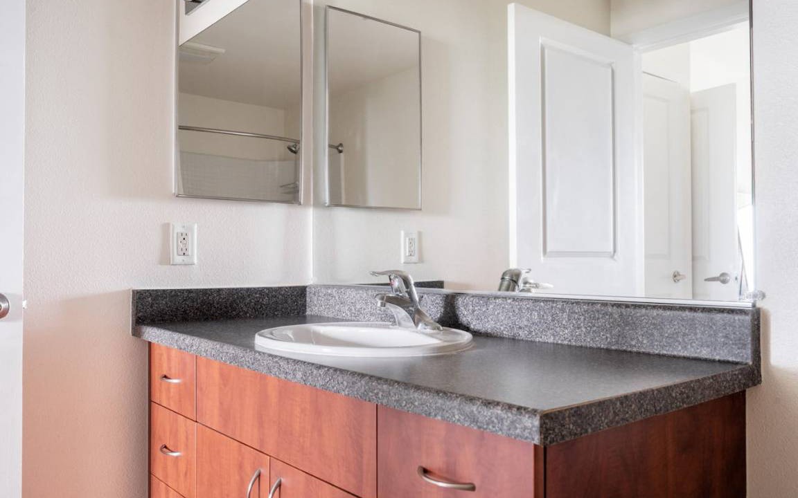 Photo of Bathroom in Union City