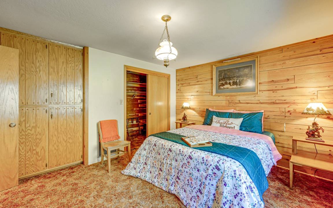 Photo of Bedroom in Badger