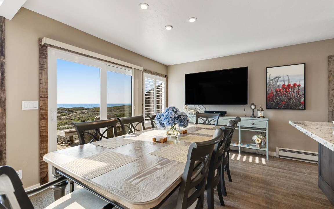 Photo of Livingroom in Castroville