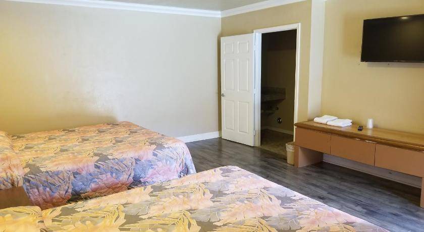Photo of Bedroom in Northwest Anaheim