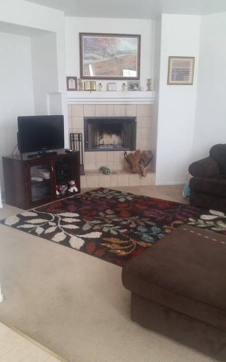 Photo of Livingroom in Victorville
