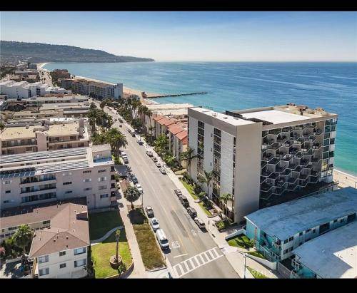 Photo of Buildings in South Redondo