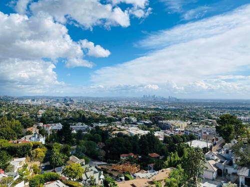 Photo of Others in Hollywood Hills West