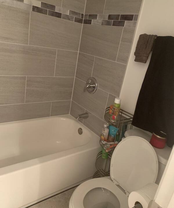 Photo of Bathroom in Lawndale