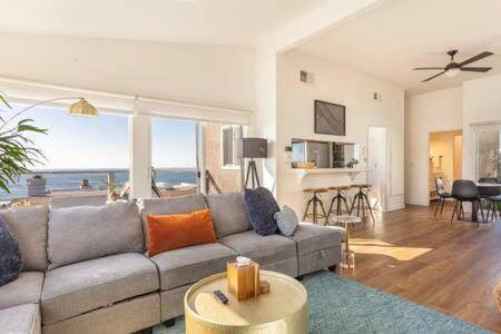 Photo of Livingroom in Gas Lamp Section