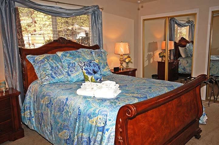 Photo of Bedroom in Tahoe Island