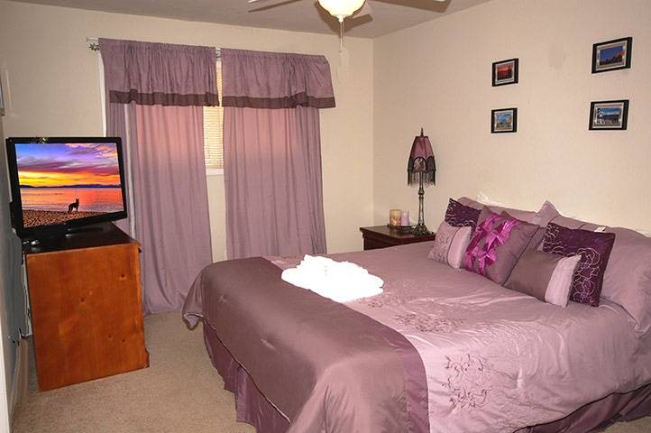 Photo of Bedroom in Tahoe Island