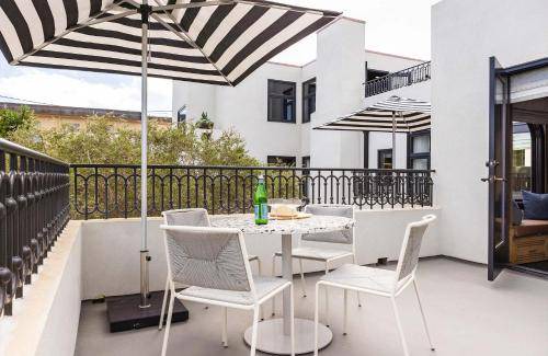 Photo of Patio Balcony in Village of La Jolla