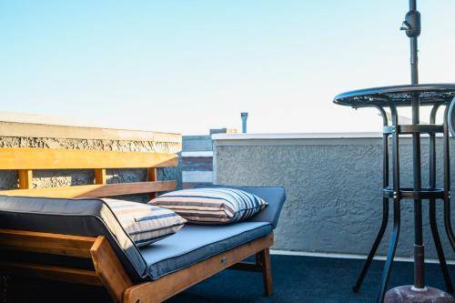 Photo of Patio Balcony in Gas Lamp Section