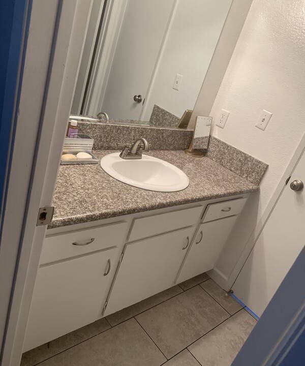 Photo of Bathroom in Lawndale