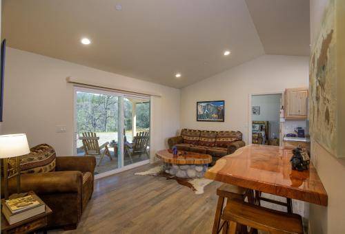 Photo of Livingroom in Mariposa