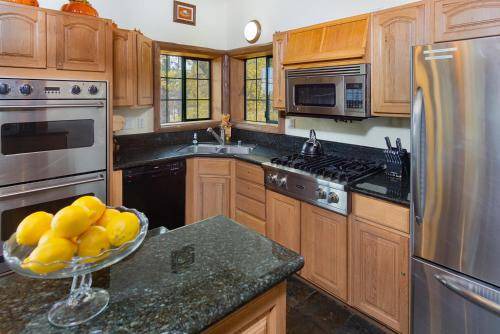 Photo of Kitchen in Upper Moonridge