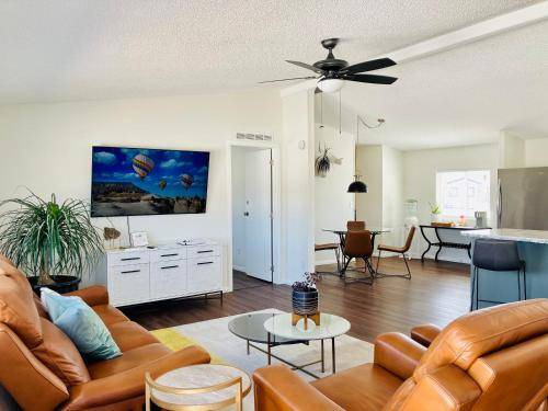 Photo of Livingroom in Tecopa