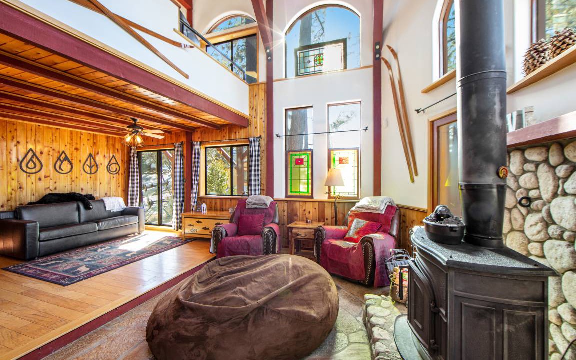 Photo of Livingroom in Green Valley Lake