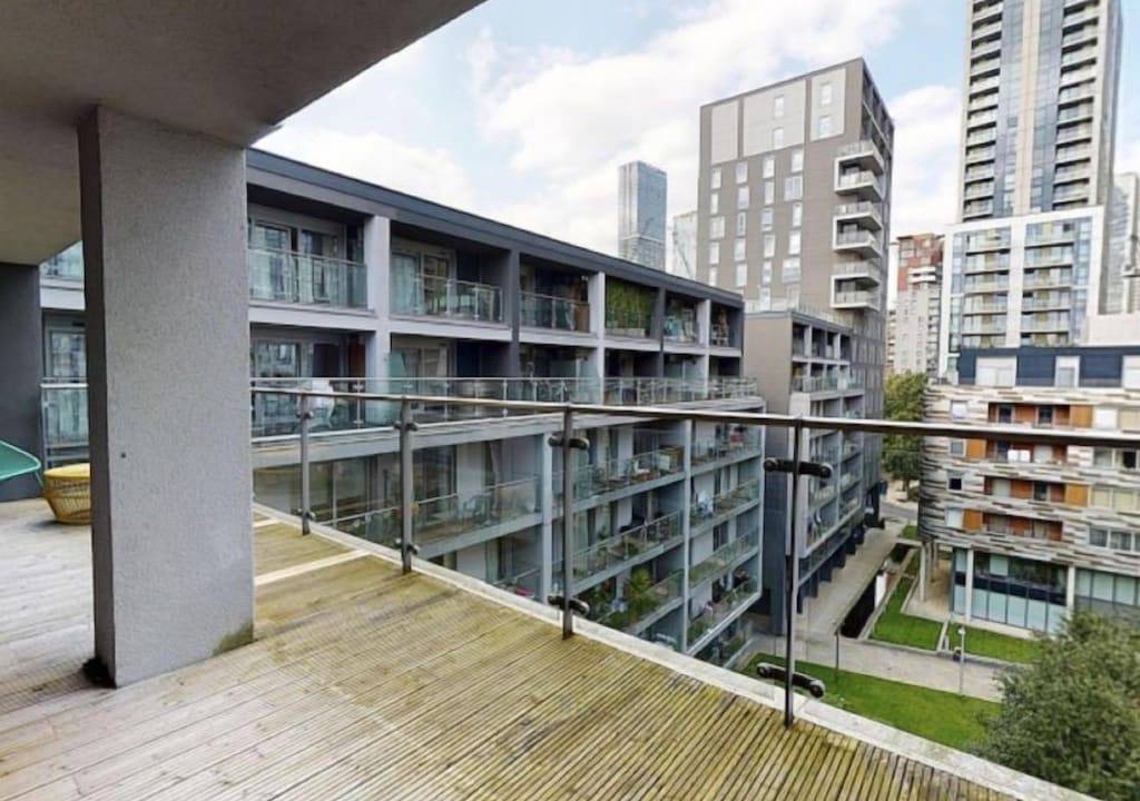 Photo of Buildings in Isle of Dogs