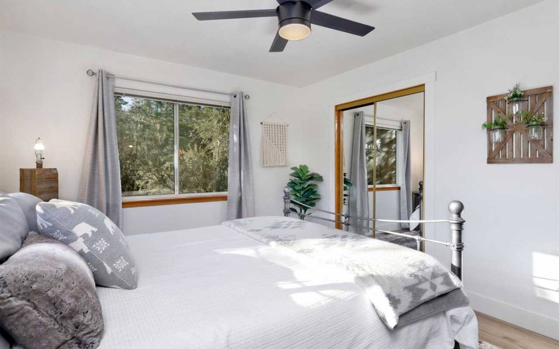 Photo of Bedroom in Upper Moonridge