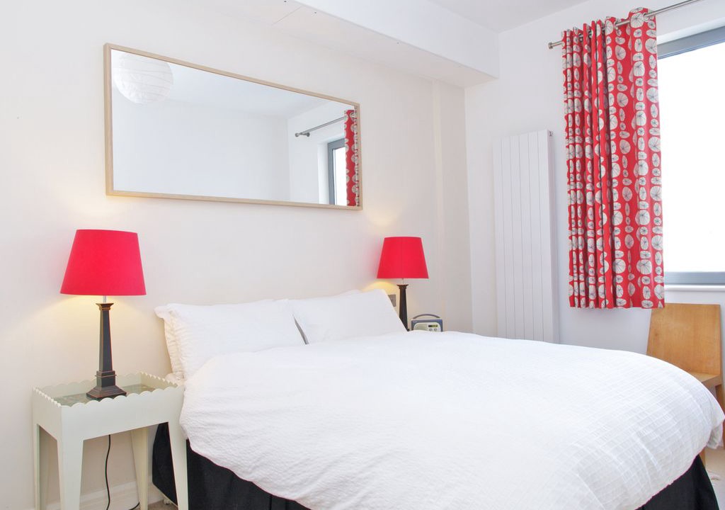 Photo of Bedroom in Farringdon